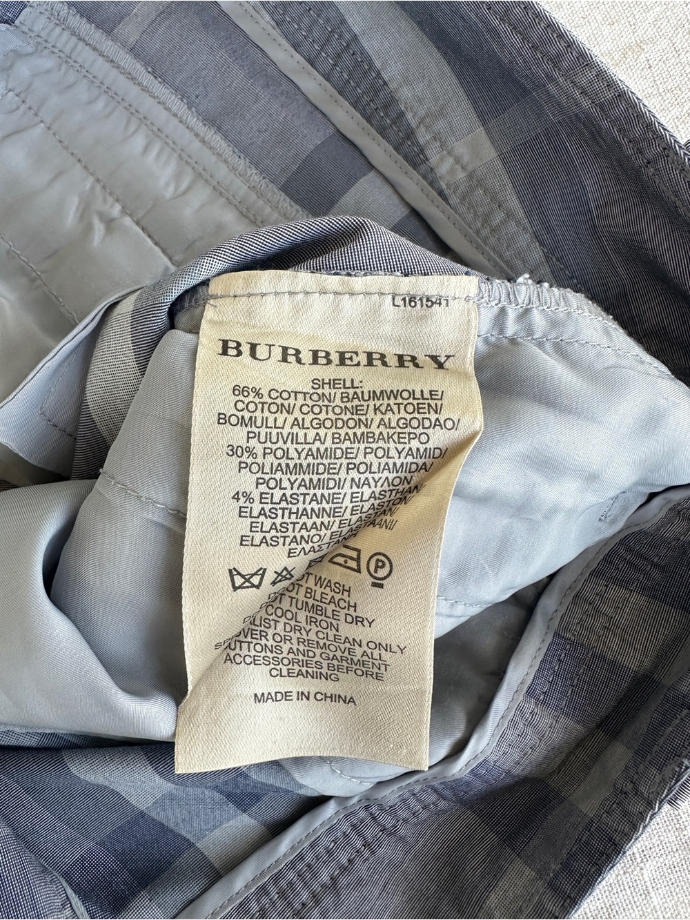 Burberry Blue Gray Plaid Women's Bermuda Shorts - Picture 3 of 5
